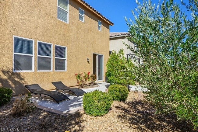 Building Photo - 10360 Sipple St