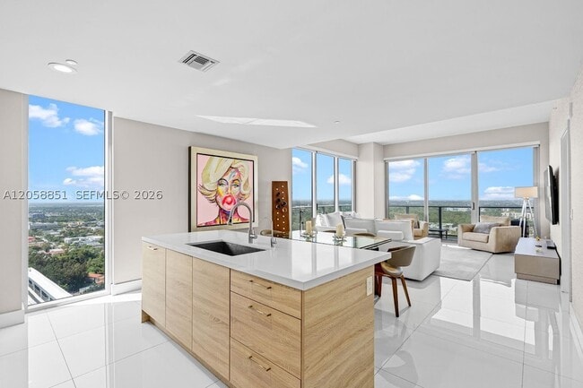 Building Photo - 16385 Biscayne Blvd