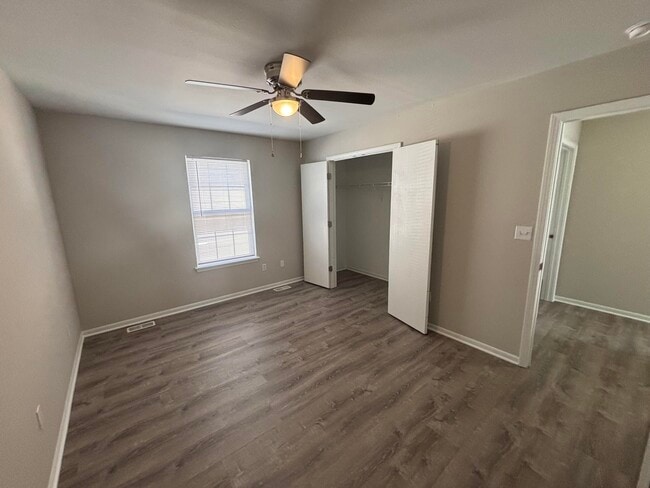 Building Photo - 1427 Bodie Dr