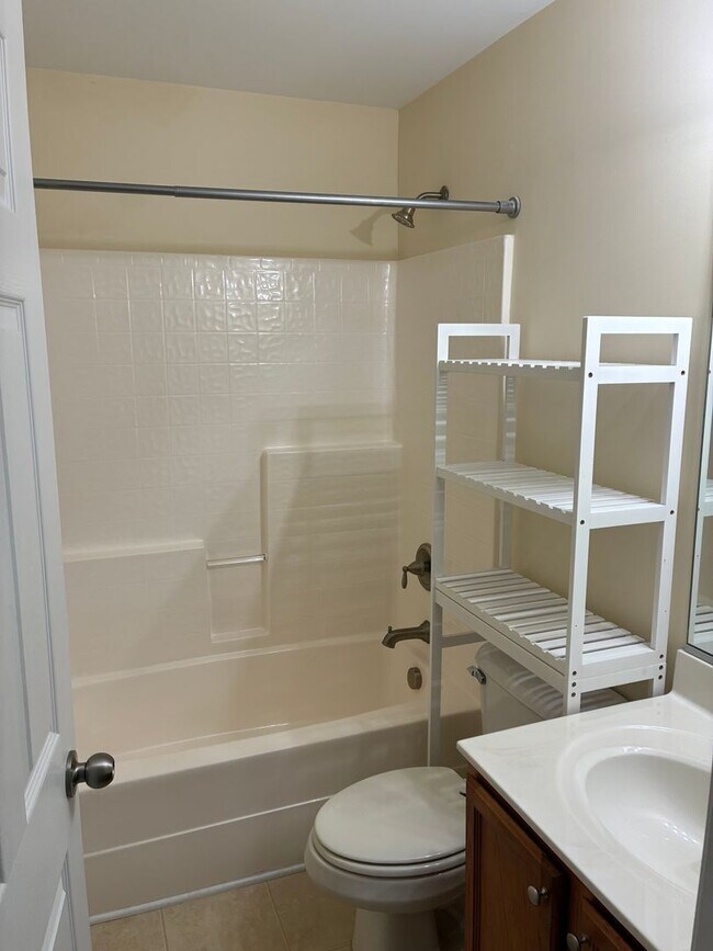 Building Photo - Heart of NEW TOWN