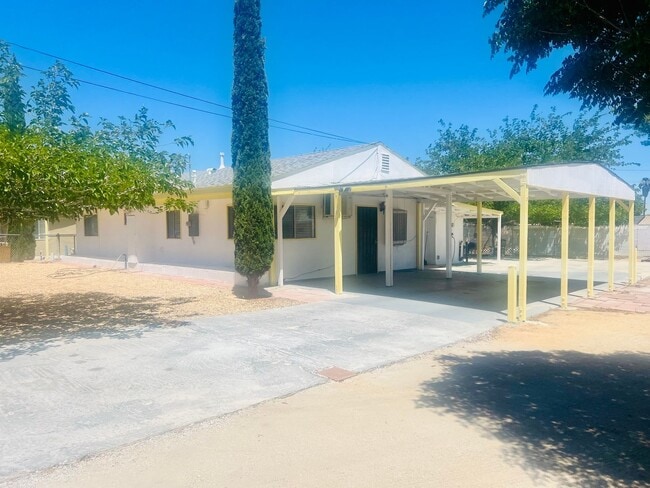 Building Photo - Charming 3-Bedroom Home with Wood Ceilings...