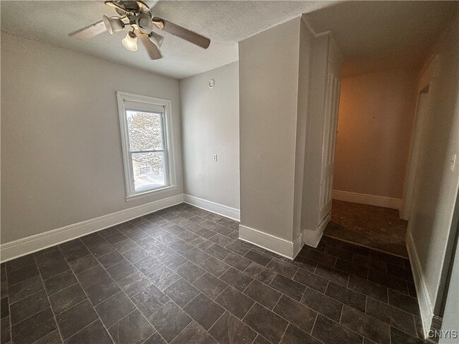 Building Photo - 678 Cooper St