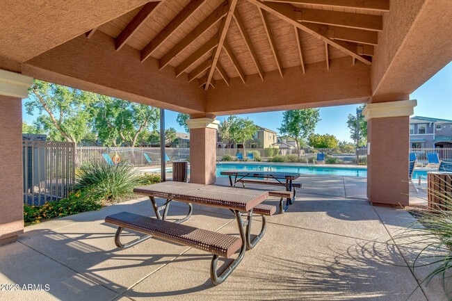 Building Photo - 4364 E Rosemonte Dr