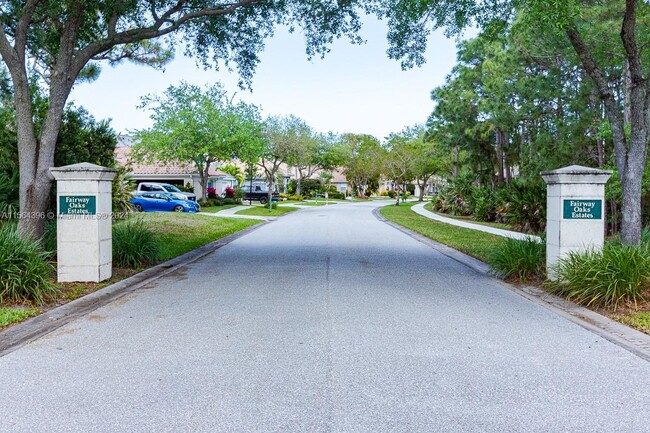 Building Photo - 3480 Fairway Oaks Trail