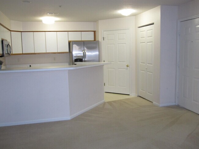 Building Photo - 1419 Millbrook Trail