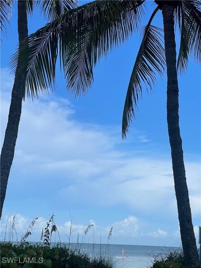 Building Photo - 10525 Gulf Shore Dr