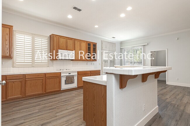 Building Photo - 611 Brookhurst Blvd
