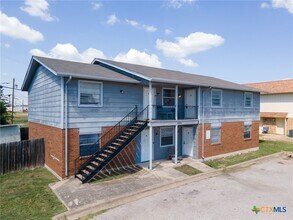 Building Photo - 1005 Eastside Dr