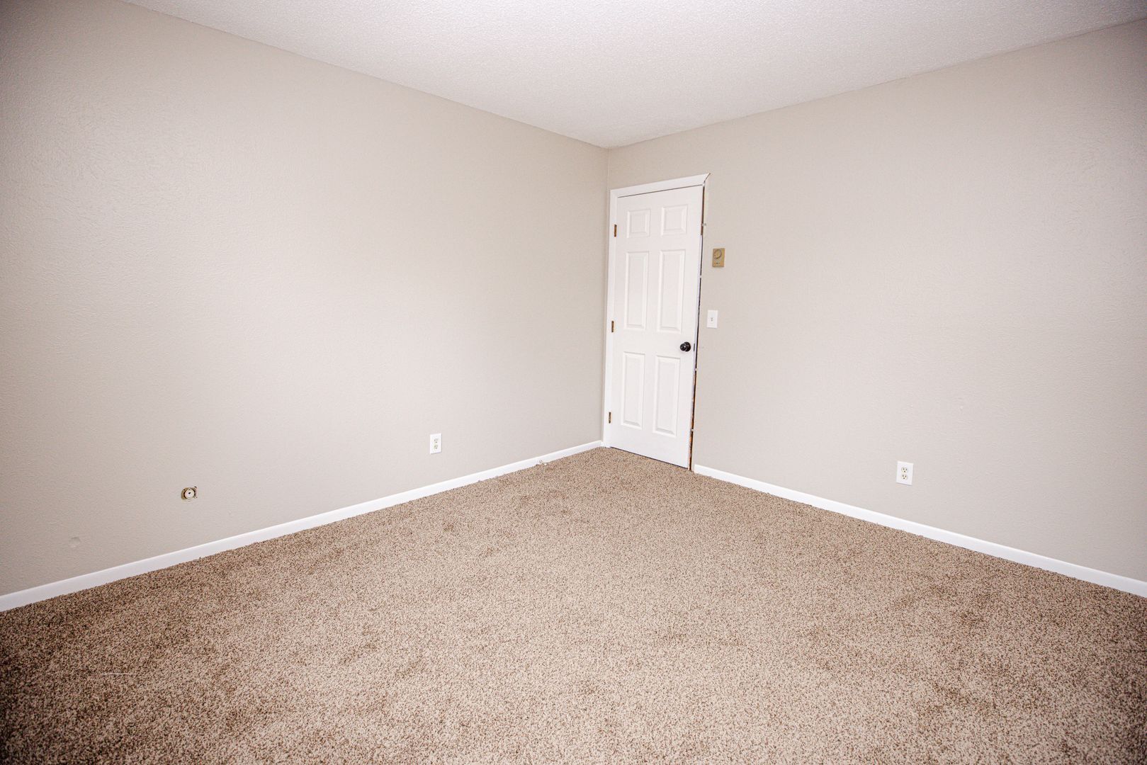 Bedroom #1 - 6730 Hill Ave