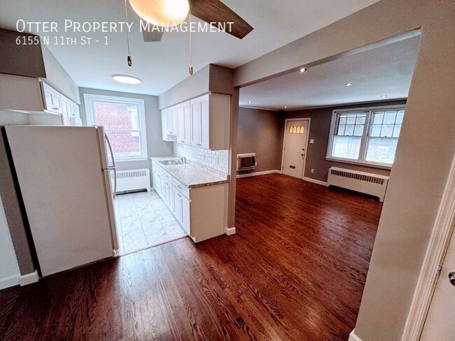 Building Photo - 6155 N 11th St