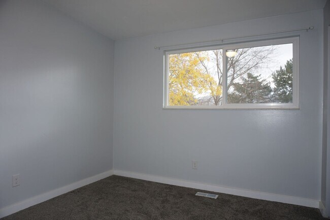 Building Photo - 3706 W Pensacola Cir
