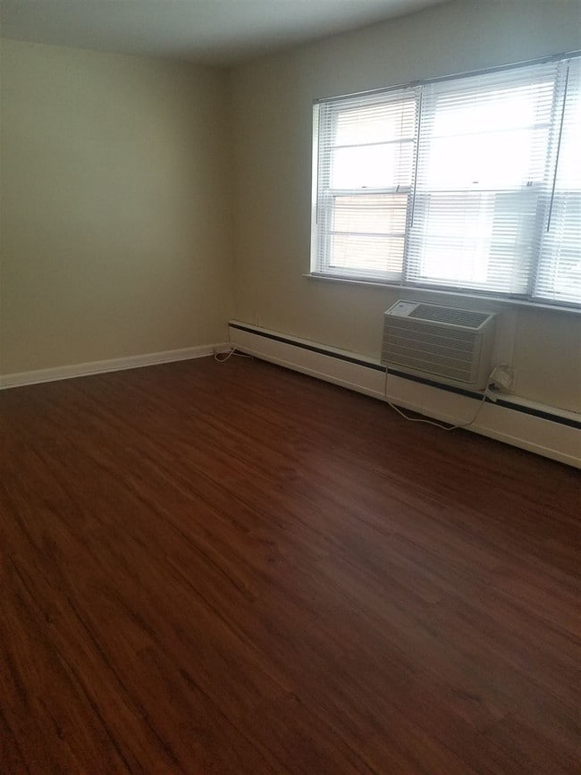 329 Essex St 329 Essex St Hackensack NJ 07601 Apartment Finder