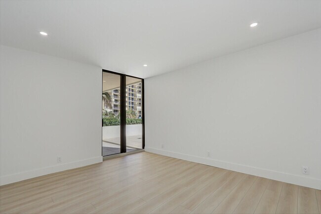 Building Photo - 200 Ocean Trail Way