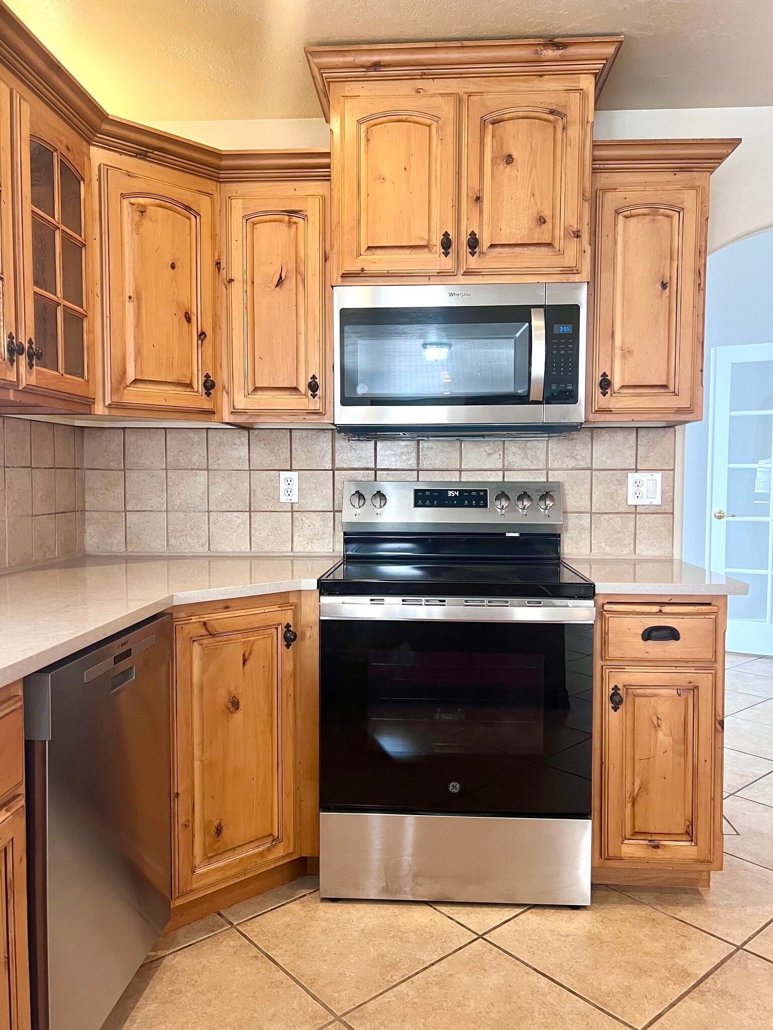 Building Photo - 2526 Dalton Dr