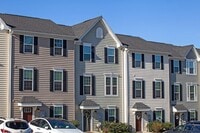 Building Photo - Move-In Ready Riverwood Townhome — Minutes to NGIC, UVA North Fork & CHO Airport