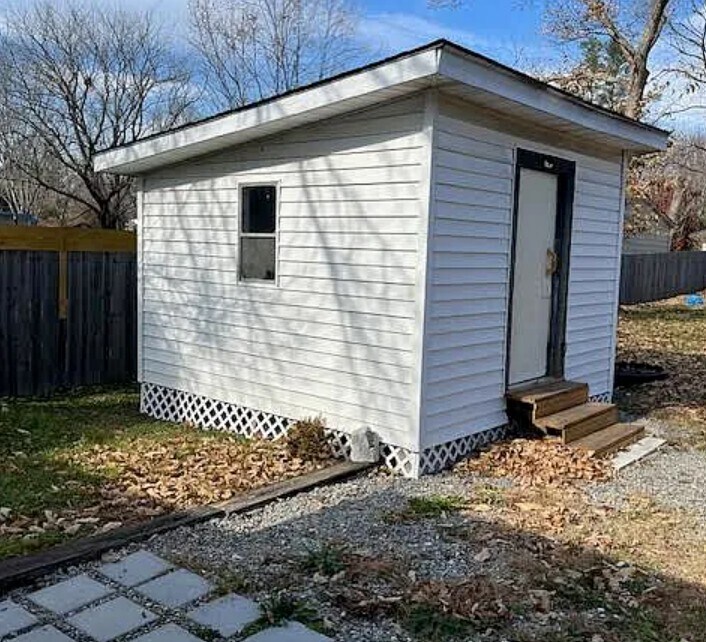 Shed/Storage - 226 Substation St