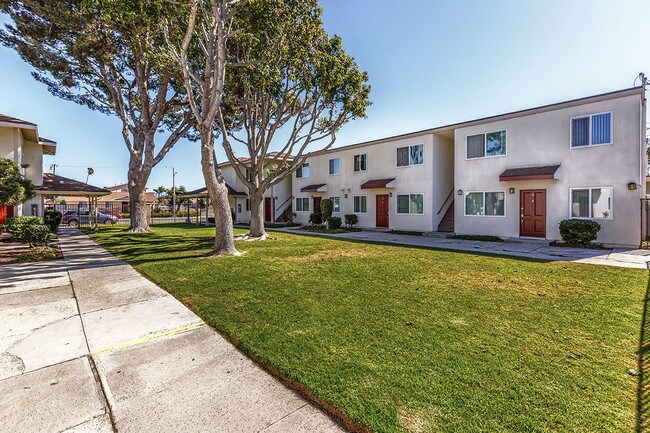 Building Photo - Southwinds Apartments