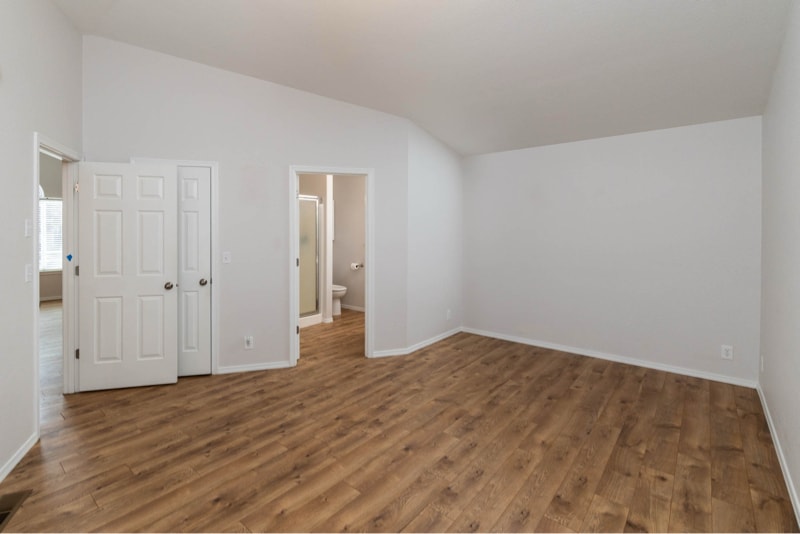 Building Photo - 1636 SE Virginia Rd