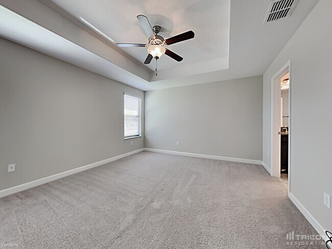 Building Photo - 1817 Hawks View Dr
