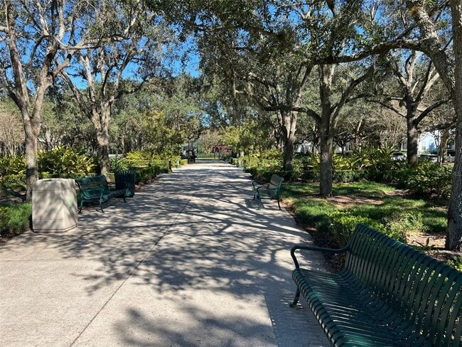 Building Photo - 205 Redbud St