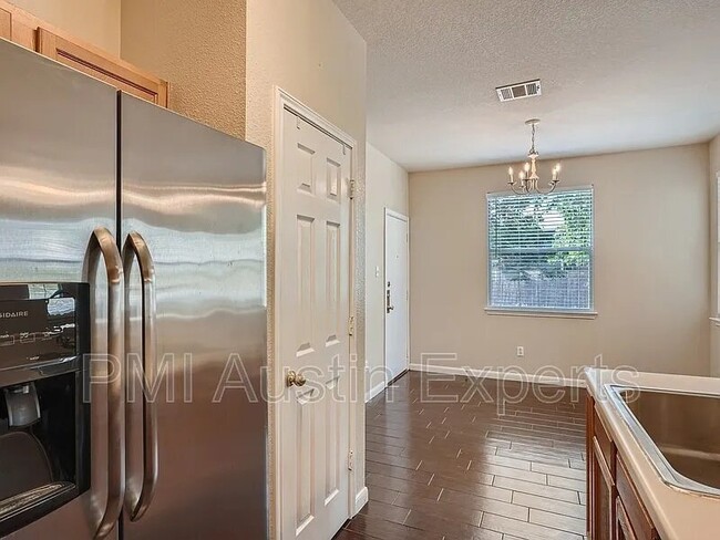 Building Photo - 13913 Harris Ridge Blvd