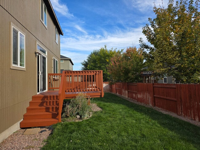 Building Photo - 2350 NW Hazelwood Ave