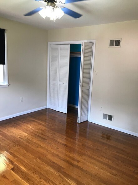 bedroom #3 - 9044 Rhode Island Ave