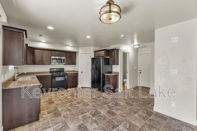 Building Photo - 109 S 1125 W
