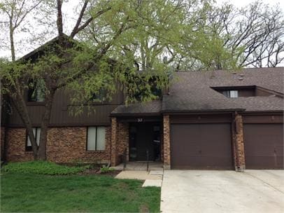 Primary Photo - 37 Creekside Cir