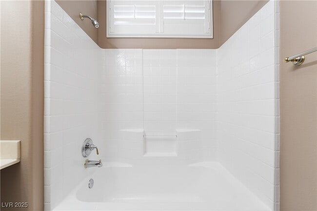 Building Photo - 3016 Friendship Hill Cir