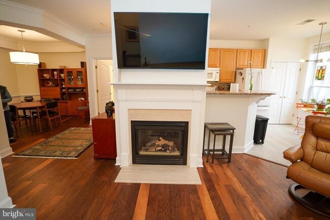 Building Photo - 2111 Ganton Green