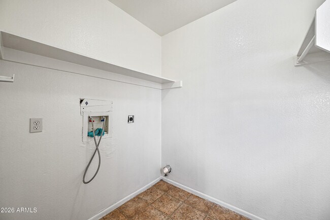 Building Photo - 11102 W Turney Ave