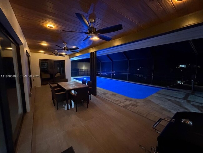 Building Photo - 103 Tropicana Dr