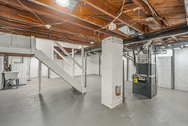 Building Photo - 1320 Washington Ave