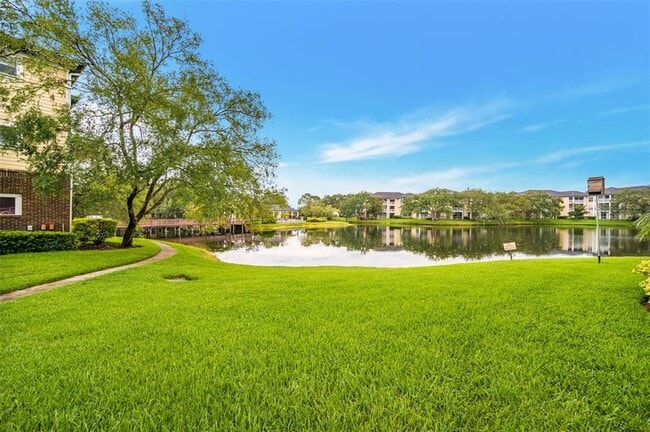 Building Photo - 4115 Chatham Oak Ct