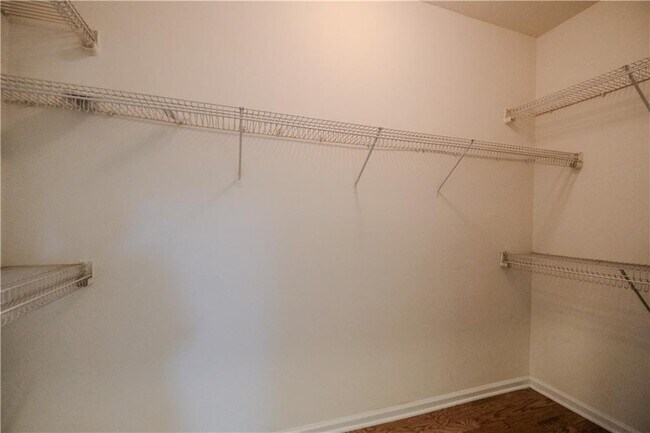 Building Photo - 4007 Westchester Ridge NE