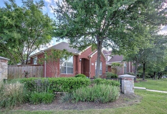 Building Photo - 7297 Chinquapin Dr