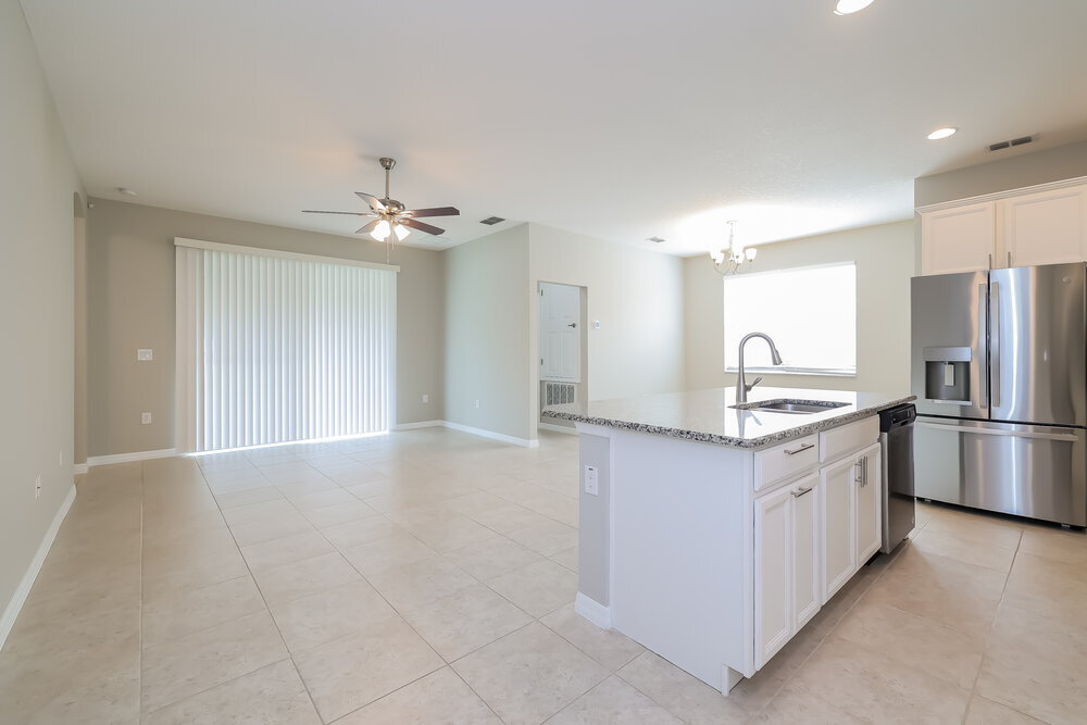 Building Photo - 1392 Merion Dr