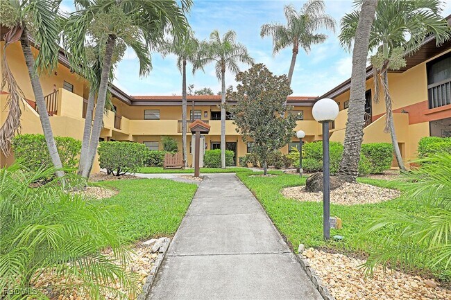 Primary Photo - 6120 Whiskey Creek Dr