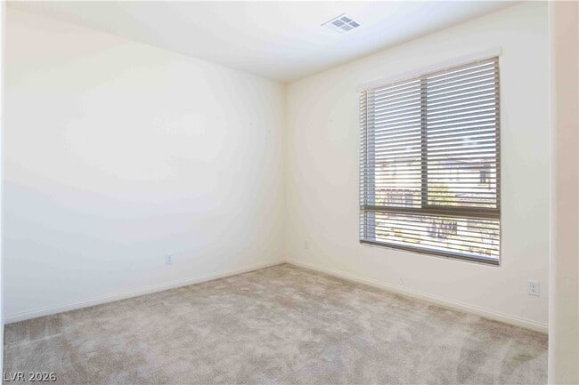 Building Photo - 11648 Redwood Mountain Ave
