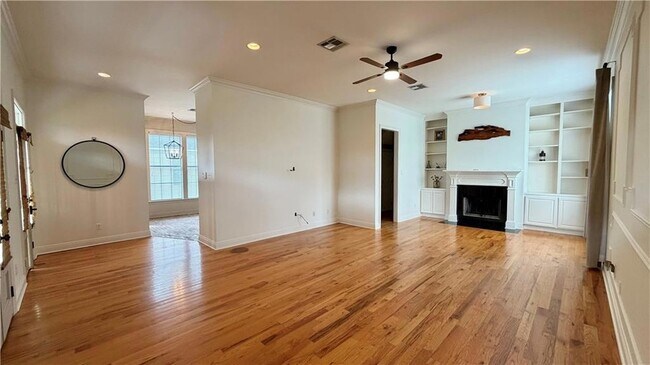 Building Photo - 18123 Cusachs Dr