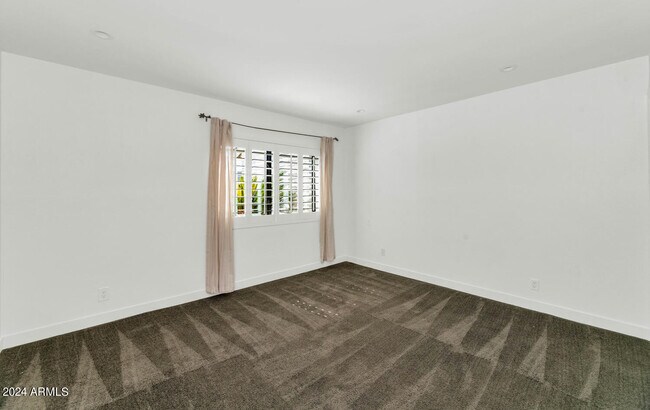 Building Photo - 7328 E Krall St