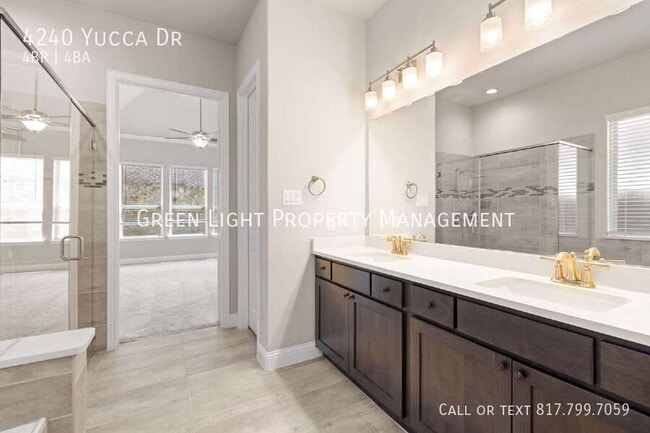 Building Photo - 4240 Yucca Dr