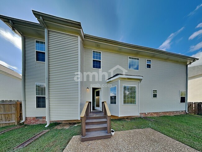 Building Photo - 3047 Romain Trail