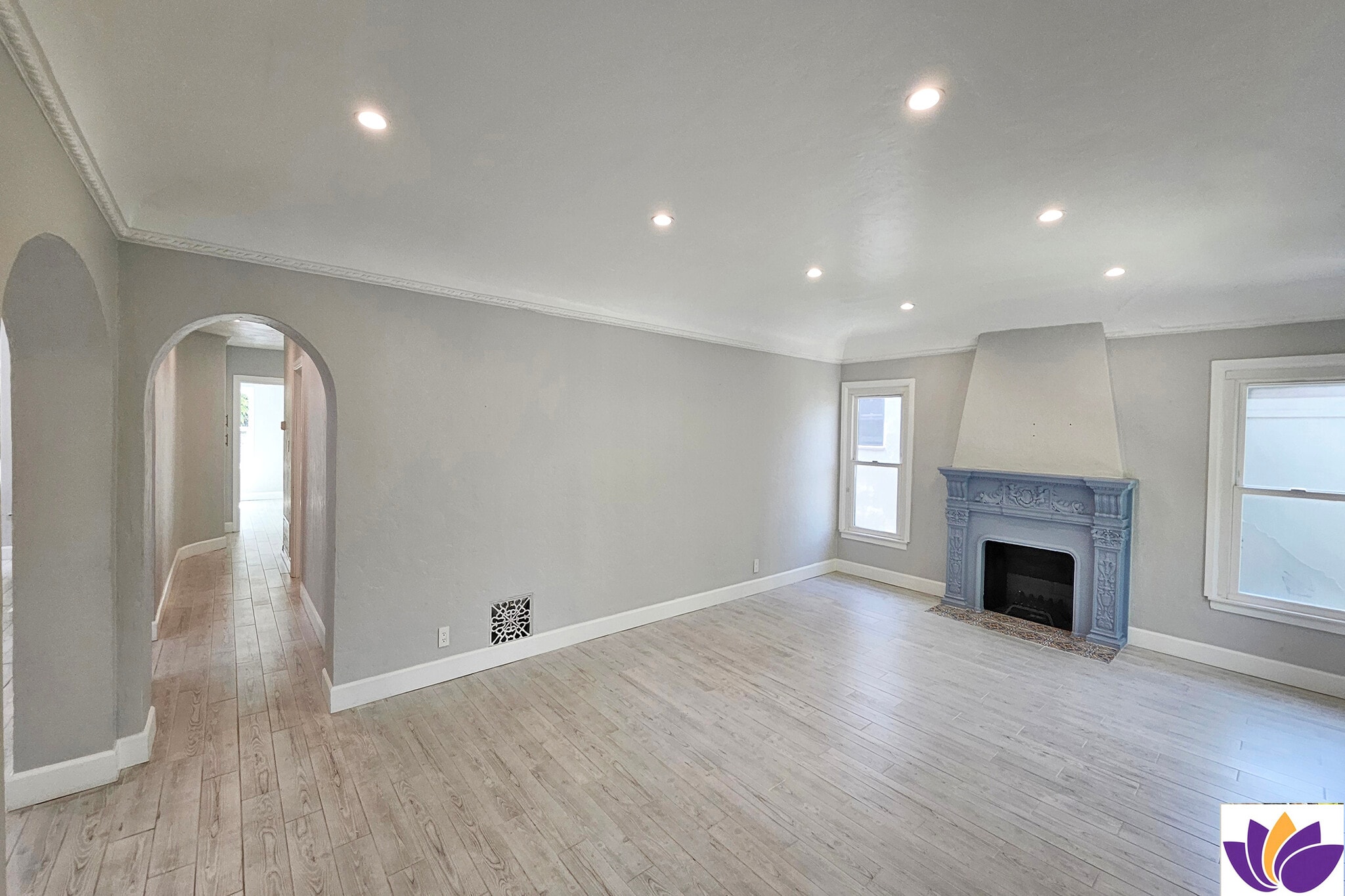 Building Photo - 1152 S Hayworth Ave