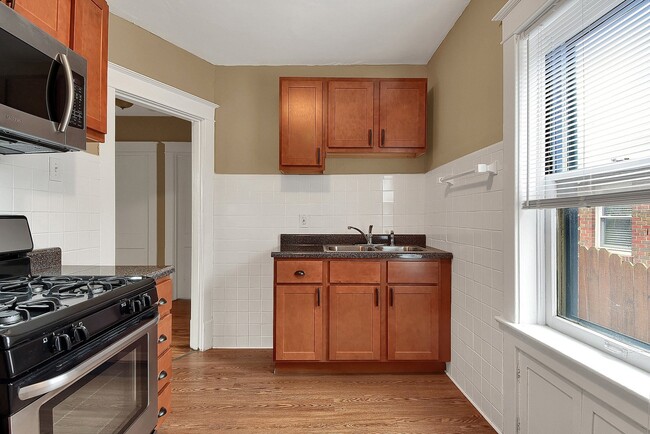 Building Photo - 7702 Lile Ave