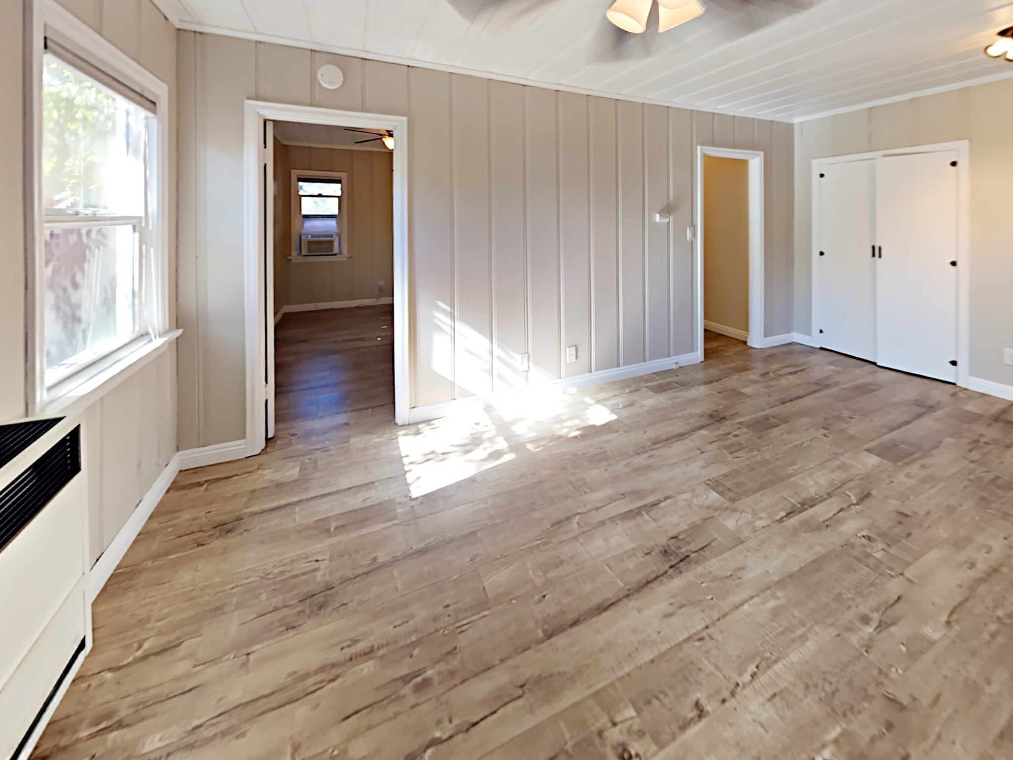 Building Photo - 4671 Edgeware Rd