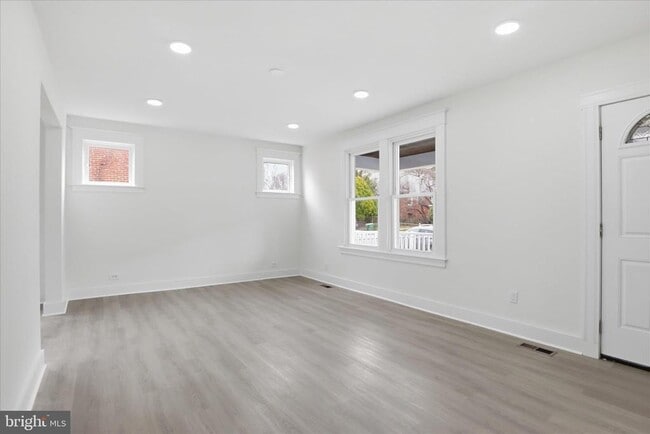 Building Photo - 2807 Shirey Ave