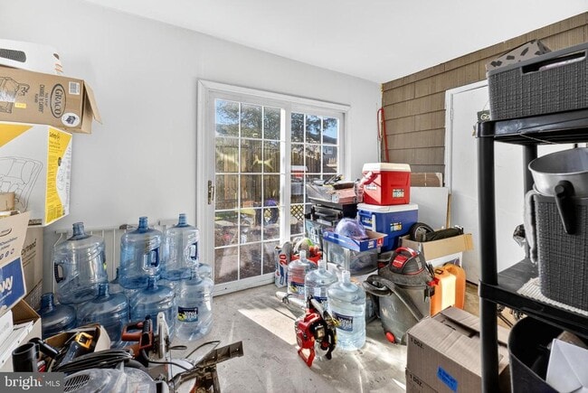 Building Photo - 19 Congress Ct