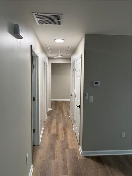 Building Photo - 1286 N Lea Ct SE